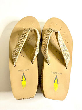 Volatile Island tall Tan Wedge Thong Sandals Women Size 8